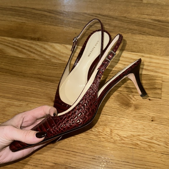 Ann Taylor sling back kitten heels - Picture 6 of 6